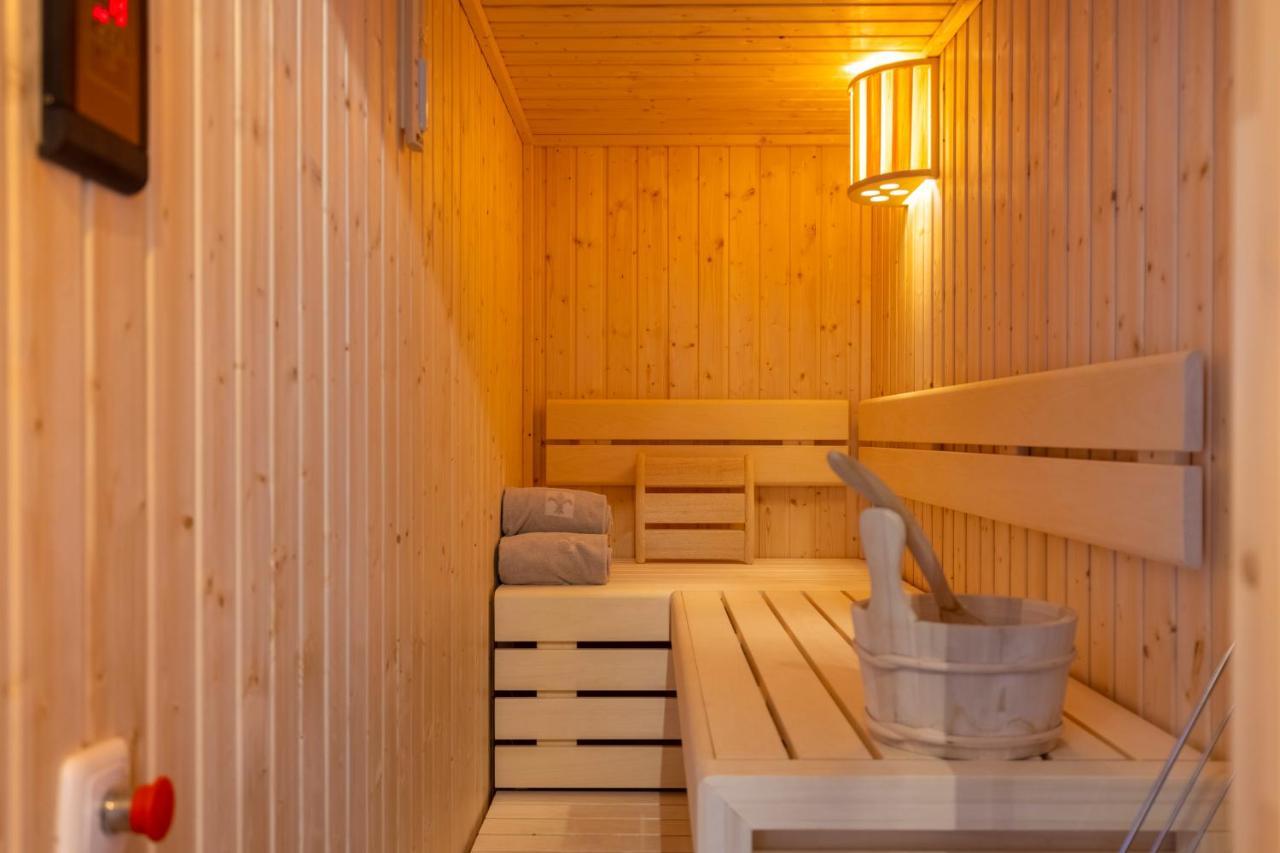 Alpenparks Montana Apartments Matrei in Osttirol Buitenkant foto