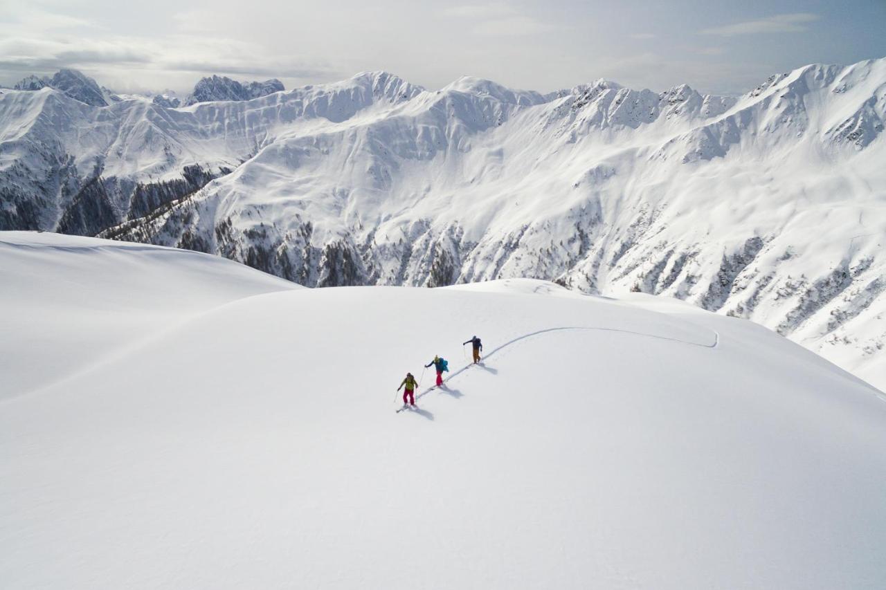 Alpenparks Montana Apartments Matrei in Osttirol Buitenkant foto