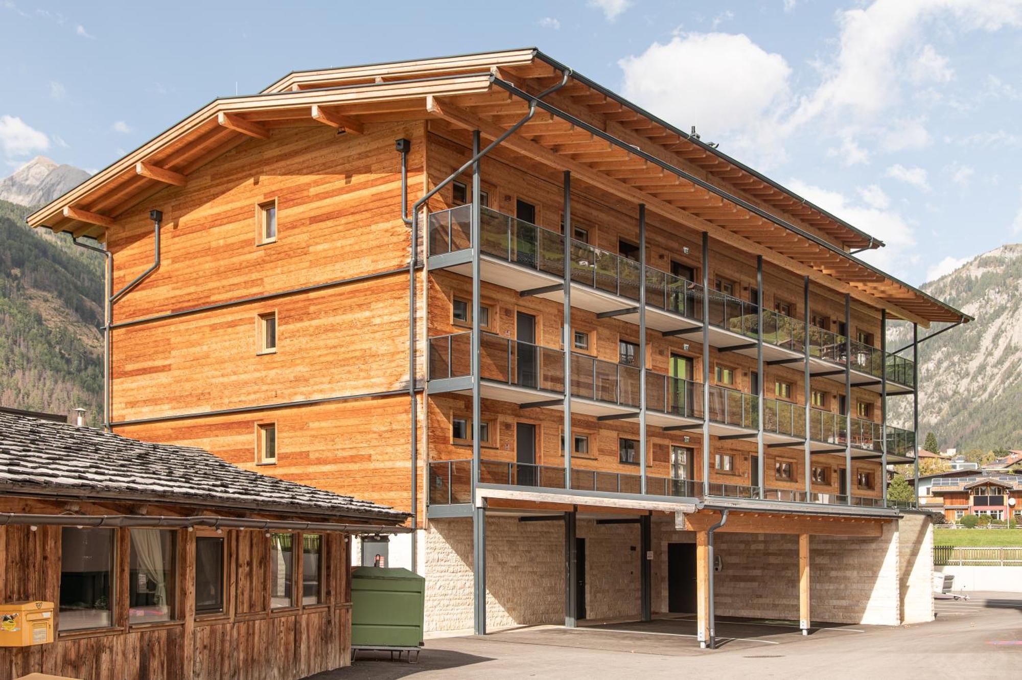 Alpenparks Montana Apartments Matrei in Osttirol Buitenkant foto
