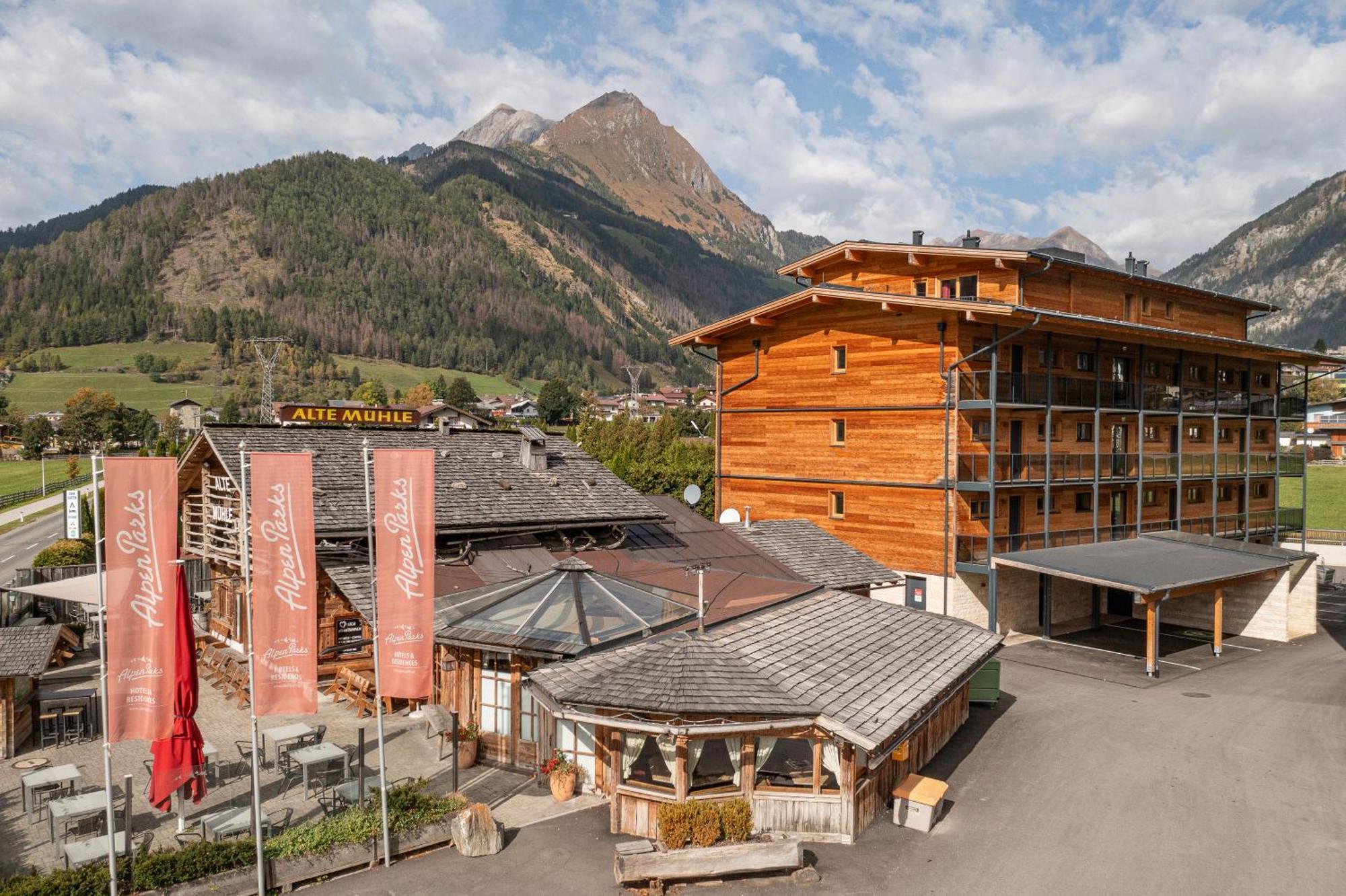 Alpenparks Montana Apartments Matrei in Osttirol Buitenkant foto