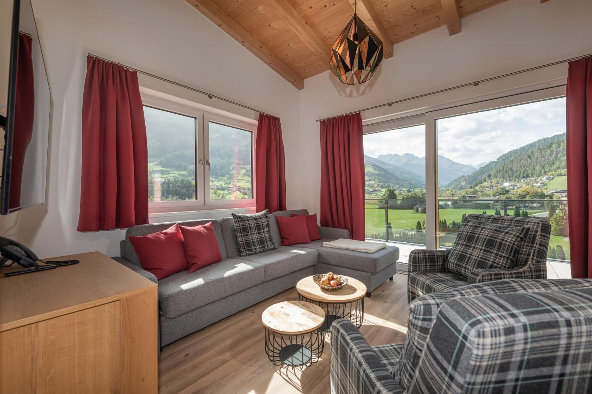 Alpenparks Montana Apartments Matrei in Osttirol Buitenkant foto